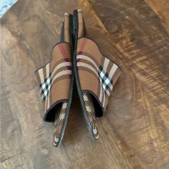 Burberry Wilma Check Flat Slide Sandals On Leather Size 37 - Picture 6 of 7